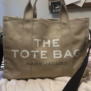 Marc Jacobs The Tote Bag